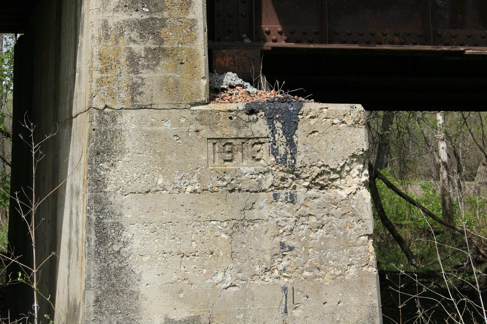 Date stamp on pier #22